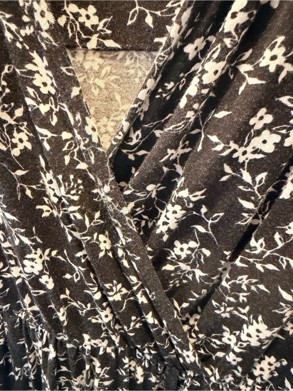 Loveappella Black White Floral Wrap Dress Flutter Sleeve Lace Trim Large petite - Picture 2 of 10